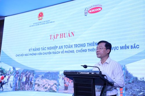 Ông Nguyễn Văn Tiến, Phó Cục trưởng Cục Quản lý đê điều và Phòng, chống thiên tai phát biểu khai mạc Hội thảo.