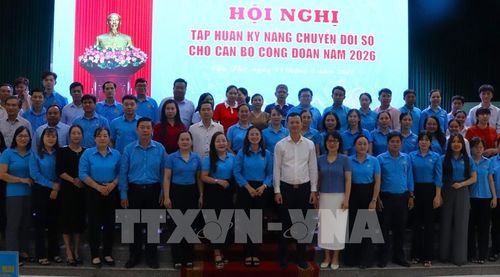 Các đại biểu chụp ảnh lưu niệm. Ảnh: Nguyễn Hằng - TTXVN