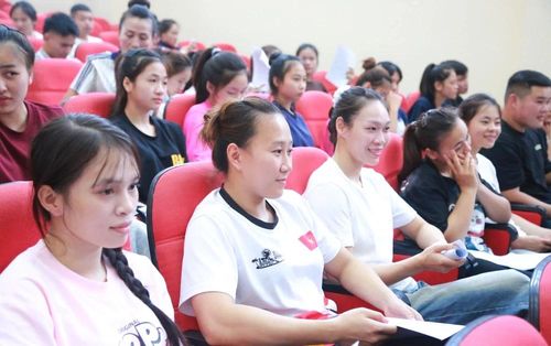 Các VĐV tham gia lớp tập huấn.