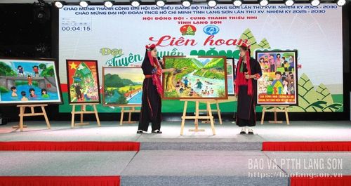 Thiếu nhi Lạng Sơn tham gia phần thi hùng biện tại Liên hoan Đội tuyên truyền măng non
