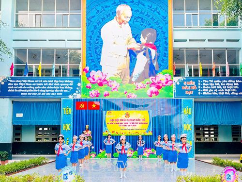  Các hoạt động phong trào, giáo dục truyền thống góp phần xây dựng tổ chức Đội ngày càng vững mạnh trong trường học.
