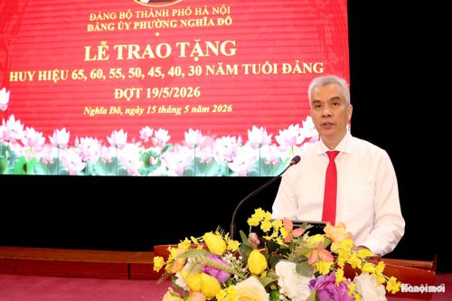 Đồng chí Nguyễn Hồng Sơn phát biểu tại buổi lễ. Ảnh: MT