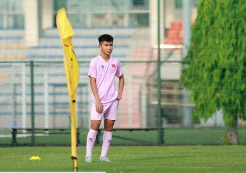 Nguyễn Minh Thủy là một trong những nhân tố quan trọng của U17 Việt Nam tại VCK U17 châu Á 2026. Trong chiến thắng 3-2 trước U17 UAE, Minh Thủy là người nâng tỷ số lên 2-1 bằng pha dứt điểm quyết đoán.