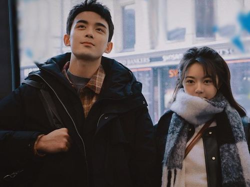 Bộ phim gây chú ý nhờ câu chuyện tình yêu ngọt ngào giữa hai cơ thủ bida trẻ tuổi trong khung cảnh mùa đông phủ đầy tuyết tại Phần Lan. Cuộc gặp gỡ định mệnh đã kéo hai con người từng mang nhiều tổn thương lại gần nhau, đặc biệt khi nam chính là một thiên tài bida từng đánh mất sự nghiệp sau biến cố tuổi trẻ. Không quá nặng drama, phim chinh phục khán giả bằng nhịp kể chậm rãi, cảm xúc dịu dàng và hành trình chữa lành thông qua tình yêu, sự thấu hiểu và niềm đam mê được thắp lại.