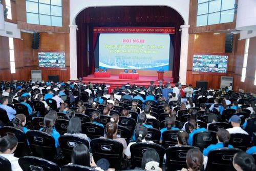Quang cảnh hội nghị.