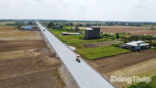 Đồng Tháp sẽ tập trung tháo gỡ “điểm nghẽn” về hạ tầng giao thông để thúc đẩy tăng trưởng.