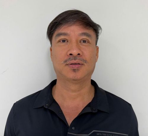 Diệp Văn Lập (ca sĩ Quang Lập) bị khởi tố.