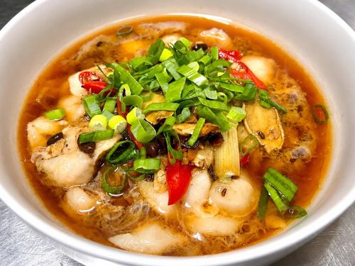  Cá basa hấp xì dầu là món ăn "đưa cơm" rất tốt cho sức khỏe. Ảnh: Icook. 