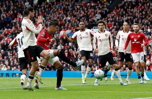 Từ chỗ mất vị trí, Casemiro trở thành mắt xích gần như không thể thay thế trong đội hình của Michael Carrick.