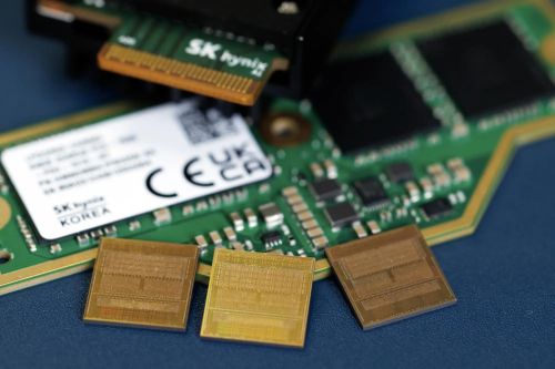  Cổ phiếu của các nhà sản xuất chip tăng vọt. Ảnh: Bloomberg. 