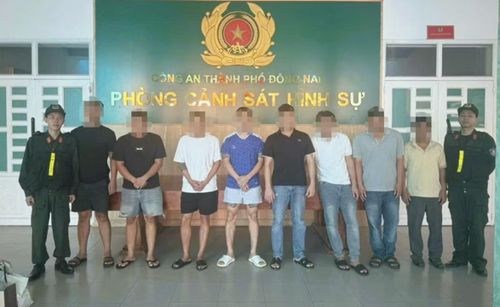 Các đối tượng tại cơ quan công an. Ảnh: CACC.