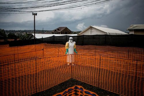 Có sự di cư dân cư đáng kể qua biên giới tại khu vực biên giới giữa Uganda và Cộng hòa Dân chủ Congo. Ảnh: AFP