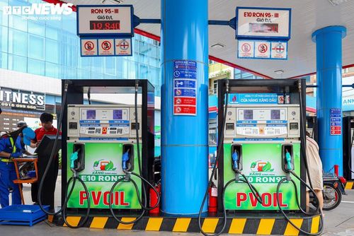 Xăng sinh học E10 sẽ được bán rộng rãi từ ngày 1.6. Ảnh: VTC News