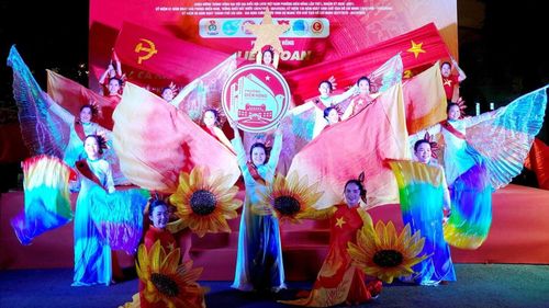 Liên hoan “Ca khúc cách mạng năm 2026” của phường Diên Hồng