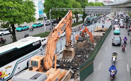 Công trường thi công tại phố Nguyễn Trãi.