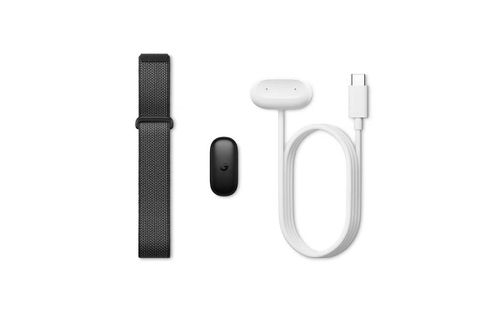Vì không có màn hình tiêu hao pin, Fitbit Air có thể hoạt động đến một tuần sau mỗi lần sạc. Chỉ cần sạc nhanh năm phút là đủ năng lượng cho cả ngày sử dụng.