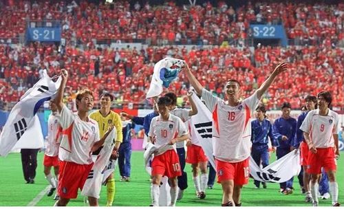 Đội tuyển Hàn Quốc chưa từng vô địch World Cup. Thành tích tốt nhất của tuyển Hàn Quốc là lọt vào bán kết và xếp hạng Tư tại kỳ World Cup 2002 (giải đấu họ đồng đăng cai cùng Nhật Bản). Ảnh: Internet.