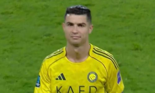 Cristiano Ronaldo bỏ vào đường hầm khi Al Nassr thua Gamba Osaka 0-1 ở chung kết AFC Champions League Two hôm 17/5.