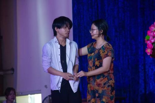 Sinh viên thể hiện tài năng diễn xuất. Ảnh: HCMUE.
