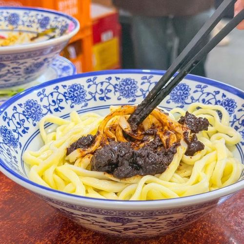 Món mì được khen ngon nhất Bắc Kinh. Ảnh: Visit.