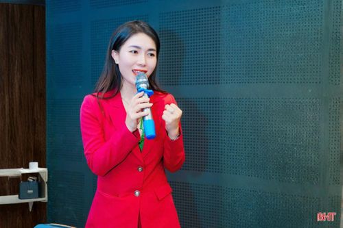 Bà Phạm Hải Yến - Ủy viên BCH Hiệp hội Phát triển Công nghiệp văn hóa Việt Nam, Tổng Giám đốc Công ty CP Kinh tế sáng tạo Việt Nam chia sẻ những ấn tượng với tiềm năng công nghiệp văn hóa ở Hà Tĩnh.