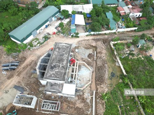 Khu vực trạm bơm phía Phú Thượng cũng đang được thi công nốt những hạng mục, kết cấu cuối cùng để có thể đưa vào vận hành một cách đồng bộ.