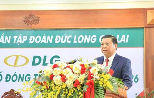 Ông Bùi Pháp, Chủ tịch Hội đồng quản trị Công ty Cổ phần Tập đoàn Đức Long Gia Lai phát biểu tại đại hội.