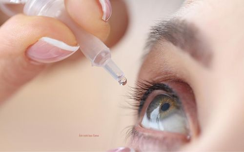 Các vụ thu hồi thuốc nhỏ mắt thời gian gần đây cho cảnh báo về nguy cơ từ những sản phẩm không đạt chuẩn chất lượng. Ảnh minh họa: IT