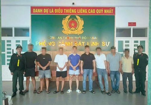 Các đối tượng tại cơ quan công an. Ảnh: Công an TP Đồng Nai.