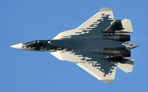 Sang tháng 4/2018, New Delhi chính thức rút khỏi dự án FGFA do Không quân Ấn Độ kết luận rằng máy bay chiến đấu của Nga không đáp ứng được các yêu cầu về khả năng tàng hình đã đề ra.