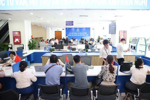 Cải cách thủ tục hành chính, nâng cao chất lượng phục vụ người dân, doanh nghiệp để tăng tốc phát triển kinh tế xã hội trong kỷ nguyên mới. Ảnh: Quang Vinh.