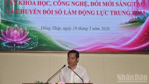 Phó Giám đốc Sở Khoa học và Công nghệ tỉnh Đồng Tháp Phan Trọng Tường phát biểu tại hội thảo khoa học.