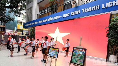 Một tiết mục văn nghệ tại buổi lễ.