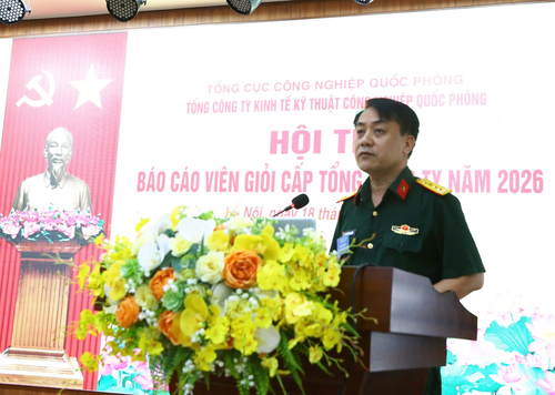 Đại tá Nguyễn Anh Tuấn, Bí thư Đảng ủy, Chủ tịch Tổng công ty GAET phát biểu khai mạc hội thi báo cáo viên giỏi.