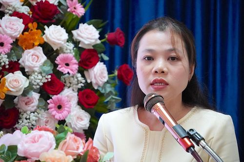 PGS.TS Trương Hải Nhung trình bày tham luận về Công nghệ sinh học tại TPHCM - Tiềm năng, cơ hội và động lực phát triển. ẢNH QUANG HUY