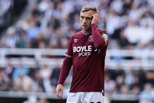 Kết quả này khiến West Ham tiến sát bờ vực xuống hạng.