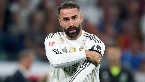 Báo chí châu Âu khẳng định, Dani Carvajal quyết định khép lại hành trình lịch sử Real Madrid gia sau mùa giải 2025/26.