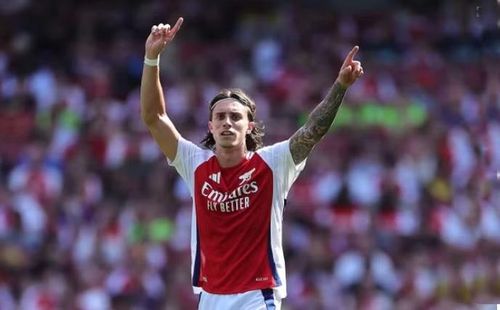 Riccardo Calafiori cũng bỏ ngỏ khả năng ra sân ở trận gặp Burnley sau khi phải rời sân sớm ở trận trước. Ảnh: Internet.