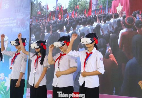 Hòa cùng niềm vui ngày Độc lập.