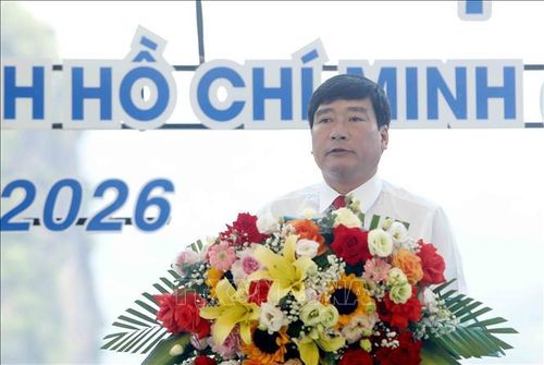 Ông Đỗ Văn Kiên, đại diện Ban Giám đốc Công ty Cổ phần Năng lượng BP Sơn La phát biểu.