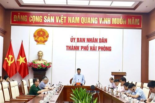 Phó Chủ tịch UBND thành phố Hải Phòng ông Lê Trung Kiên yêu cầu cơ quan chuyên môn tham mưu lãnh đạo thành phố trực tiếp làm việc, tháo gỡ khó khăn trong công tác bồi thường, GPMB.