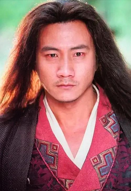 Đau đớn hơn, chàng còn vô tình đánh chết A Châu - người mình yêu nhất do âm mưu của kẻ thù.