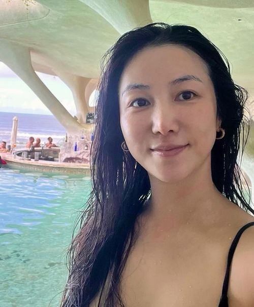 Kim Ok Bin chia sẻ loạt ảnh nghỉ dưỡng tại Bali.