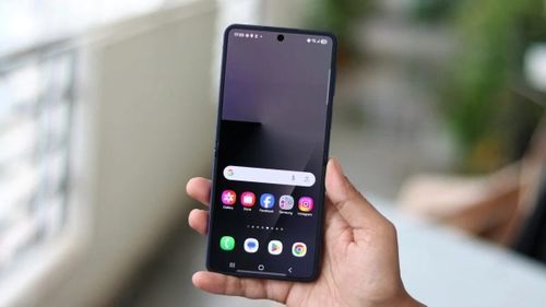 Dẫn đầu danh sách nâng cấp lần này chính là thế hệ flagship Galaxy S24 series