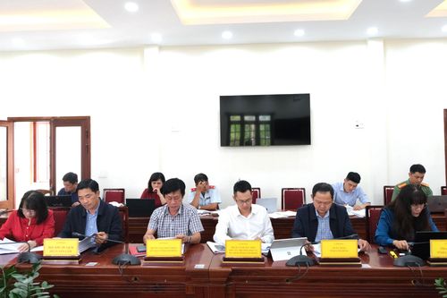Đại diện các sở, ngành, địa phương dự buổi làm việc