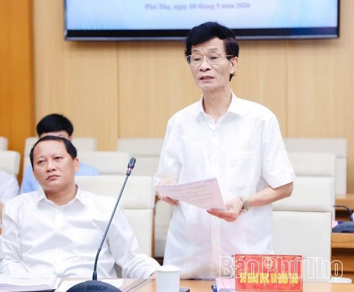 Các đại biểu đóng góp ý kiến cho kế hoạch tổ chức kỳ thi tốt nghiệp THPT năm 2026 tại Phú Thọ.