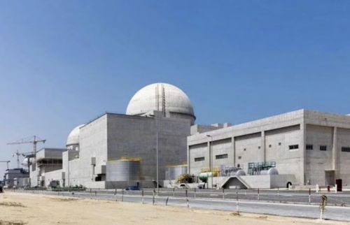 Nhà máy điện hạt nhân Barakah của UAE vừa bị drone tấn công ngày 17/5. (Ảnh: AP)