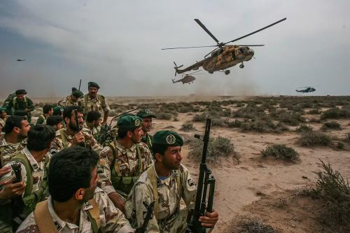 Tehran cảnh báo bước đi trên sẽ được thực hiện nếu UAE cùng với Mỹ tìm cách chiếm đóng bằng vũ lực 3 hòn đảo chiến lược ở Vịnh Ba Tư mà Iran coi là lãnh thổ không thể tách rời của mình.