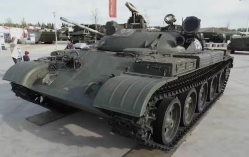 Đầu thập niên 1960 tại Liên Xô, sự phát triển nhanh của tên lửa chống tăng dẫn đường đã làm thay đổi tư duy tác chiến lục quân.
