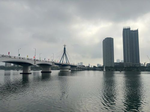 Cầu Sông Hàn thành phố Đà Nẵng. Ảnh: Minh Sơn